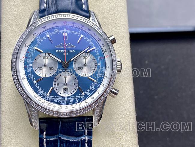 最佳复刻手表BLS厂百年灵航空计时镶钻蓝盘皮带款正面实拍图