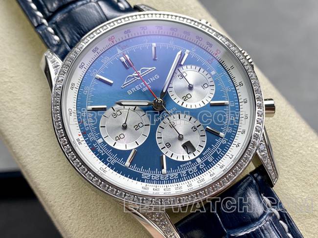 最佳复刻手表BLS厂百年灵航空计时镶钻蓝盘皮带款正面实拍图