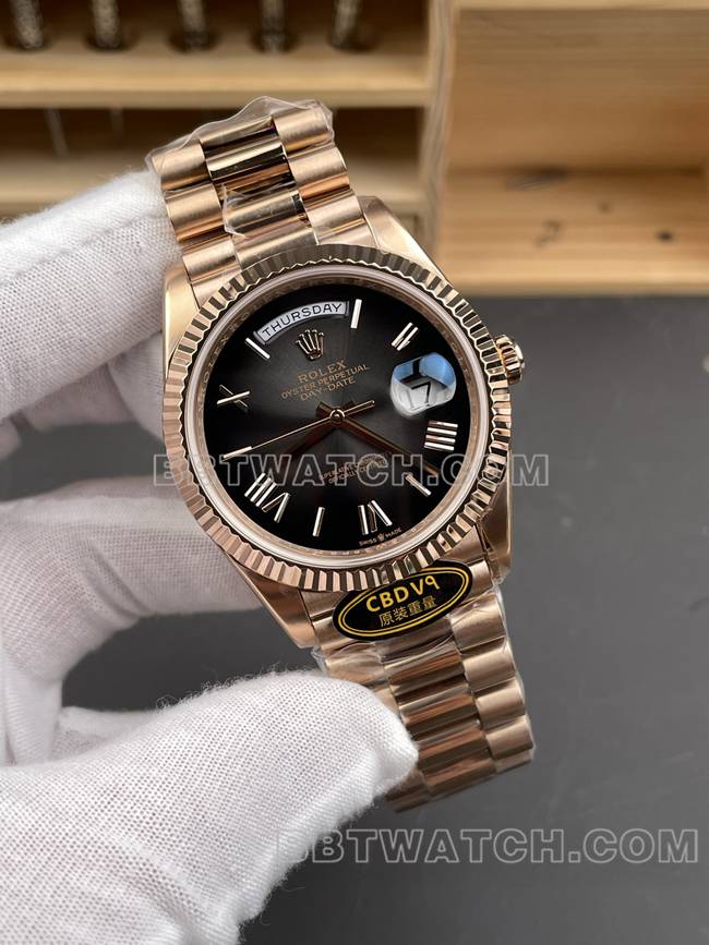 最佳复刻手表CBD厂星期日历劳力士3255机械玫瑰金烟熏黑盘正面实拍图