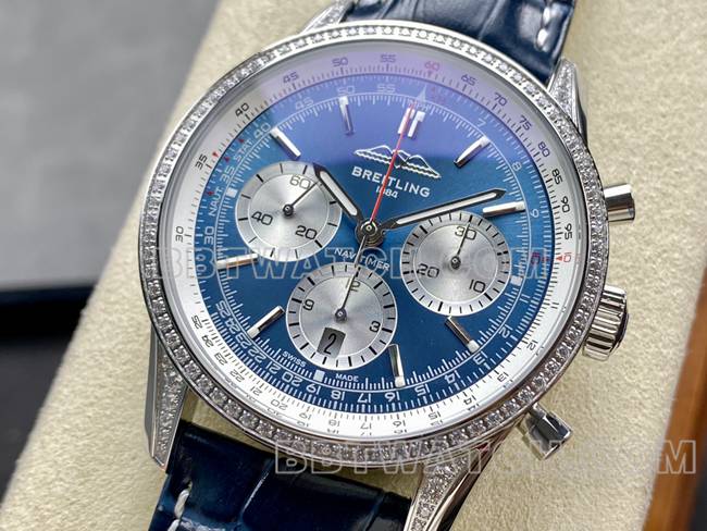 最佳复刻手表BLS厂百年灵航空计时镶钻蓝盘皮带款正面实拍图