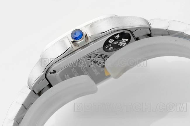 最优复刻手表山度士卡地亚银盘石英机芯侧面实拍图