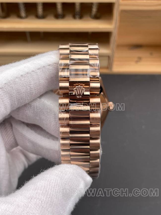 最佳复刻手表CBD厂星期日历劳力士3255机械玫瑰金烟熏黑盘表带实拍图