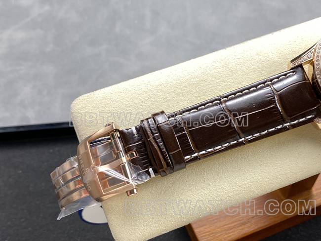 最优复刻手表BLS厂银白盘百年灵航空计时玫瑰金镶钻皮带款表扣实拍图