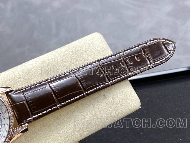 最优复刻手表BLS厂银白盘百年灵航空计时玫瑰金镶钻皮带款表带实拍图