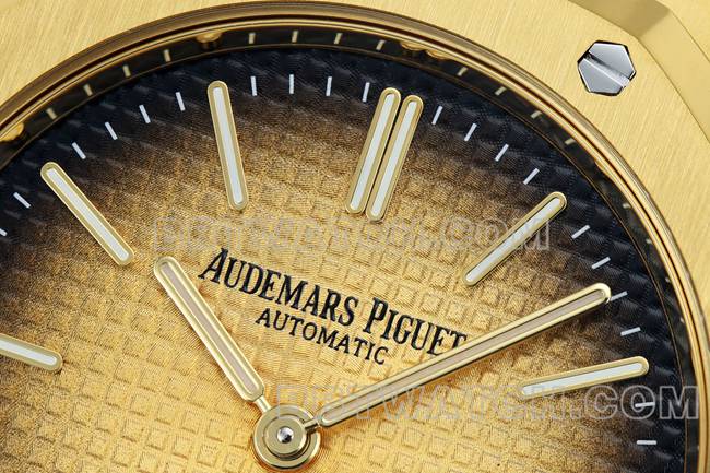 顶级复刻手表ZF厂爱彼皇家橡树烟熏黄金盘16202正面实拍图