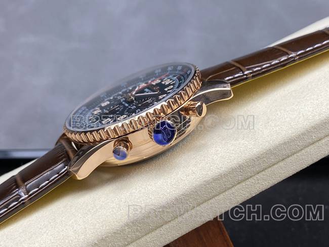 1:1复刻手表BLS厂绿黑盘百年灵航空计时玫瑰金皮带款侧面实拍图