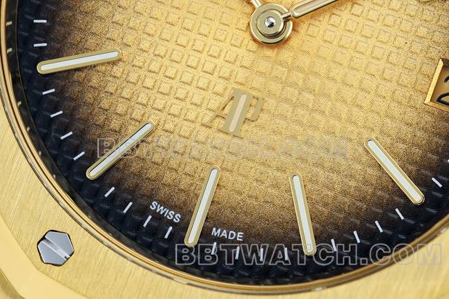 顶级复刻手表ZF厂爱彼皇家橡树烟熏黄金盘16202正面实拍图