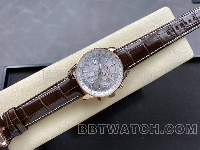 最佳复刻手表BLS厂银白盘百年灵航空计时玫瑰金皮带款正面实拍图