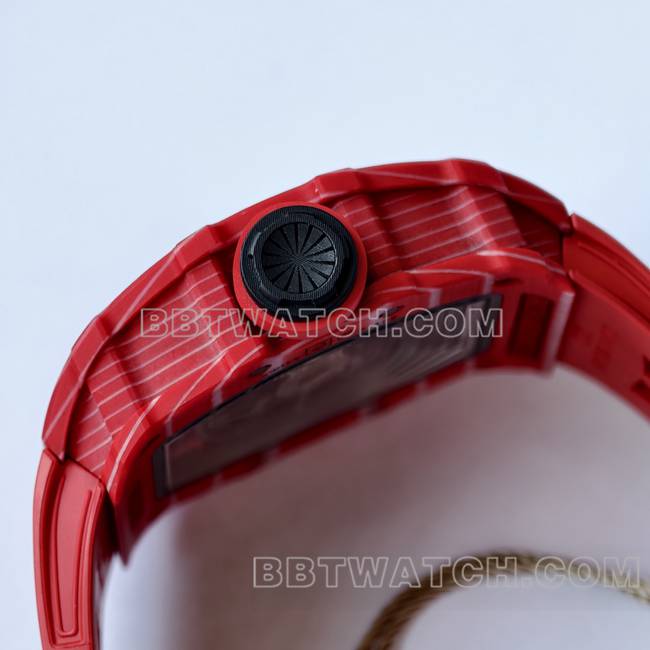 超级克隆手表RM35-02 UMI厂理查德米勒红壳红带侧面实拍图