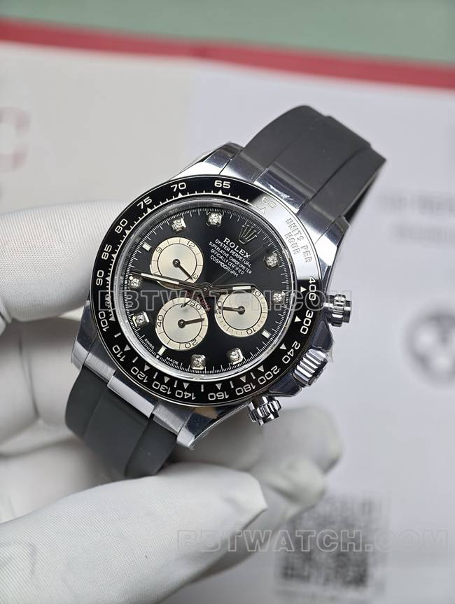 真金真钻定制迪通拿劳力士最佳复刻手表黑盘橡胶表带正面实拍图