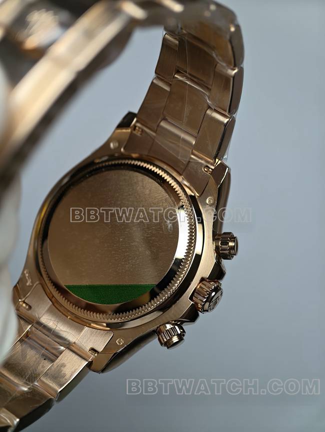 劳力士真金真钻定制迪通拿顶级复刻手表玫瑰金棕盘背面实拍图