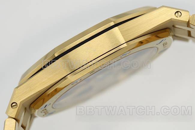 顶级复刻手表ZF厂爱彼皇家橡树烟熏黄金盘16202侧面实拍图