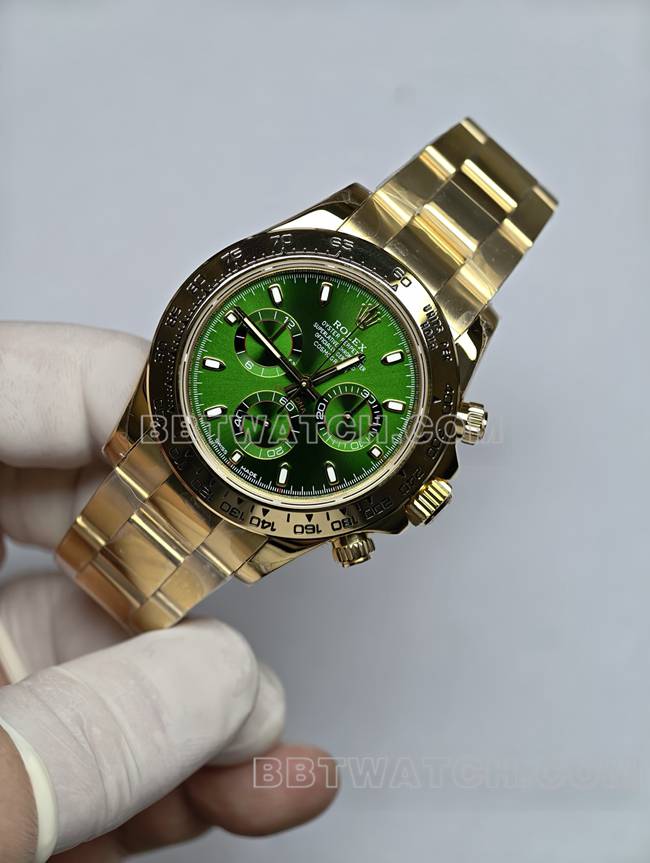 迪通拿真金真钻定制劳力士最优复刻手表黄金绿盘正面实拍图