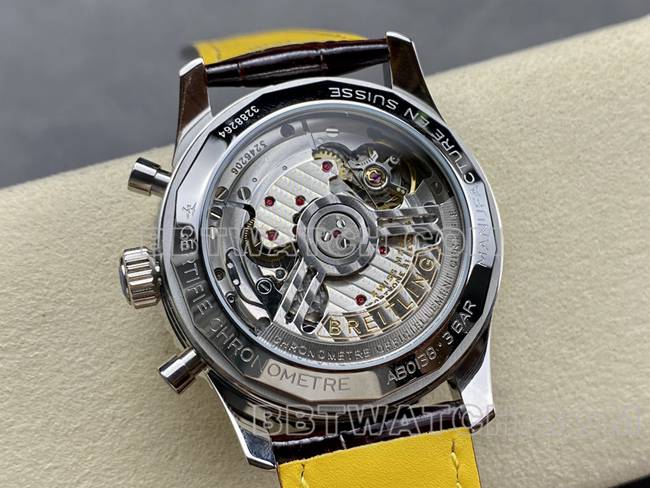 1:1复刻手表BLS厂航空计时百年灵银白盘棕色皮带款背面实拍图