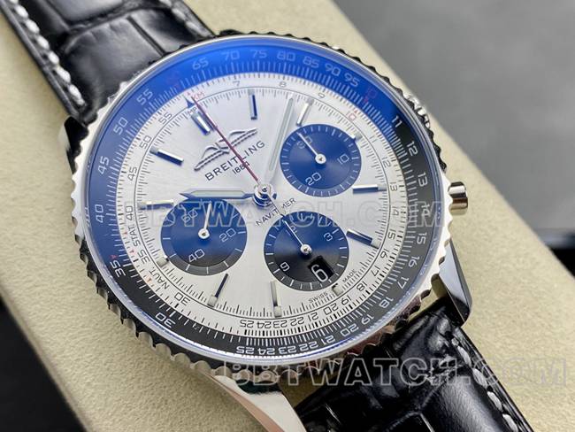 超级克隆手表BLS厂航空计时百年灵银灰盘棕色皮带款正面实拍图