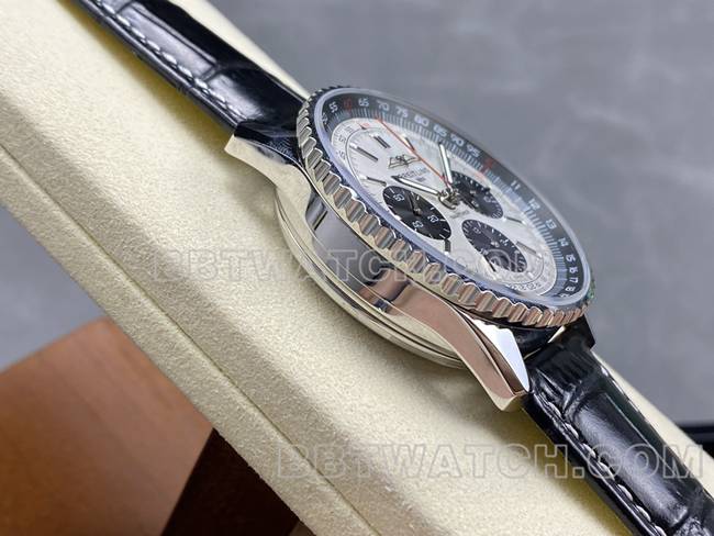 超级克隆手表BLS厂航空计时百年灵银灰盘棕色皮带款侧面实拍图