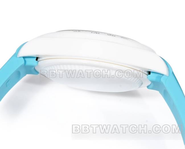 超级克隆手表劳力士TW厂迪通拿白壳蓝色橡胶表带侧面实拍图