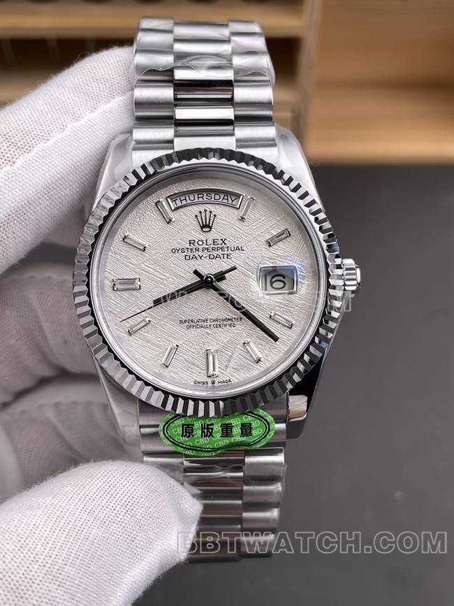 超级克隆手表CBD厂劳力士星期日历3255机械陨石盘40mm正面实拍图