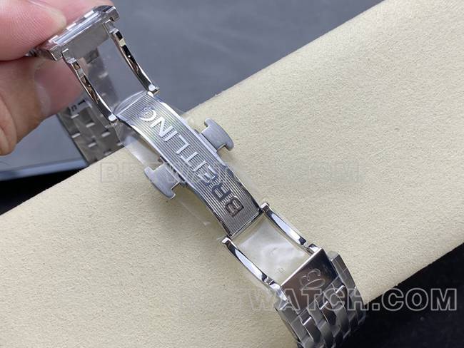 顶级复刻手表百年灵BLS厂航空计时黑盘钢带款表扣实拍图