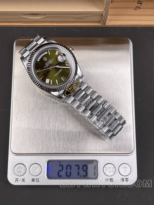 最佳复刻手表CBD厂劳力士星期日历3255机械橄榄绿盘40mm重量实拍图