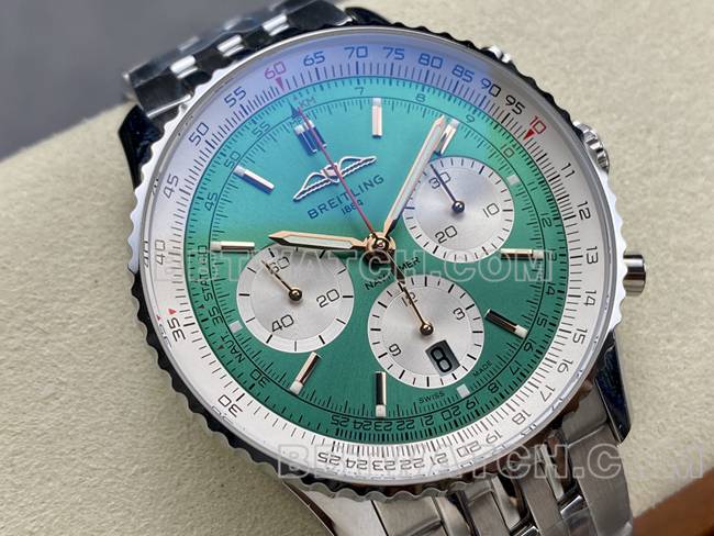 1:1复刻手表百年灵BLS厂航空计时绿盘钢带款正面实拍图