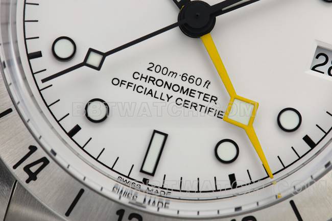 最优复刻手表碧湾ZF厂帝舵白盘79470正面实拍图