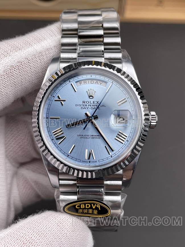 最优复刻手表CBD厂星期日历劳力士3255机械冰蓝盘40mm正面实拍图