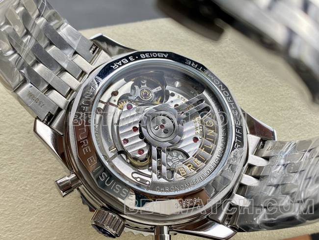 超级克隆手表百年灵BLS厂航空计时铜盘钢带款背面实拍图