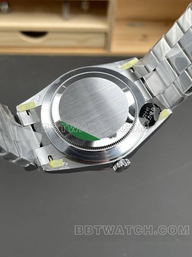 最优复刻手表CBD厂星期日历劳力士3255机械冰蓝盘40mm背面实拍图