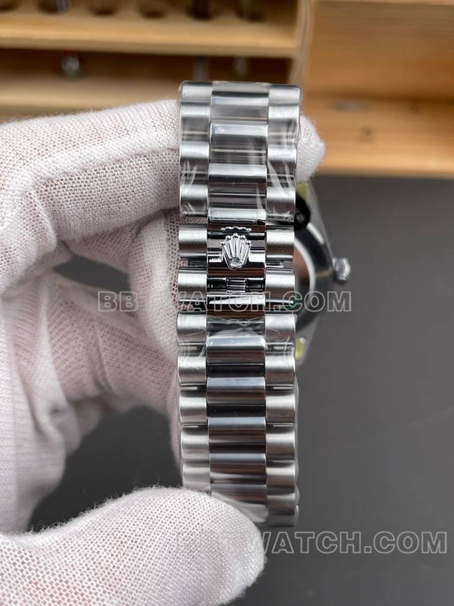 最优复刻手表CBD厂星期日历劳力士3255机械冰蓝盘40mm表带实拍图