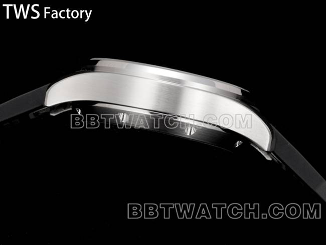 顶级复刻手表飞行员TWS厂万国黑盘橡胶款侧面实拍图