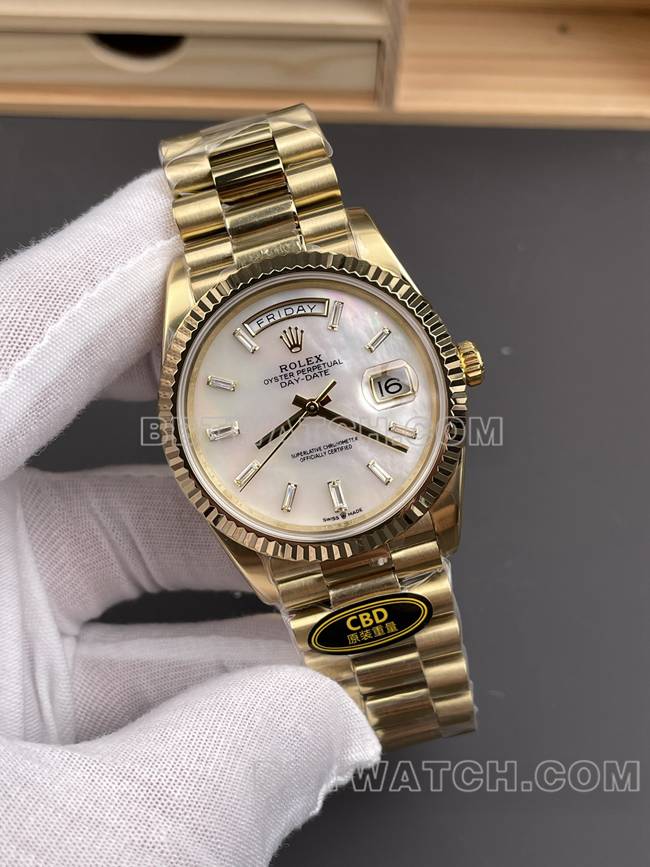 1:1复刻手表CBD厂星期日历劳力士3255机械贝母盘40mm正面实拍图