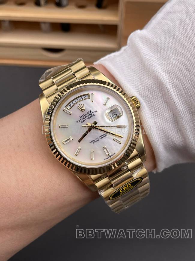 1:1复刻手表CBD厂星期日历劳力士3255机械贝母盘40mm正面实拍图