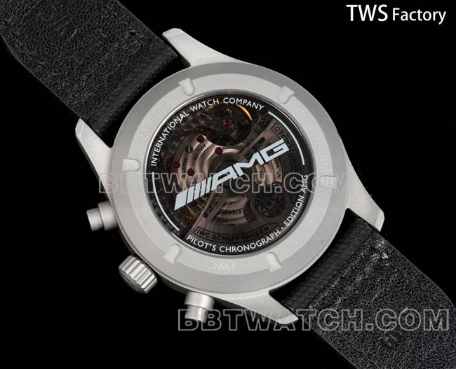 超级克隆手表飞行员TWS厂万国黑盘碳纤维43mm背面实拍图