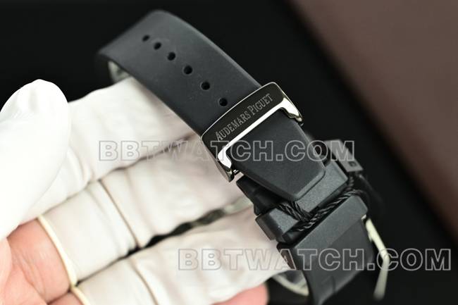 最佳复刻手表皇家橡树DiW厂爱彼碳纤维橙针15500表带实拍图