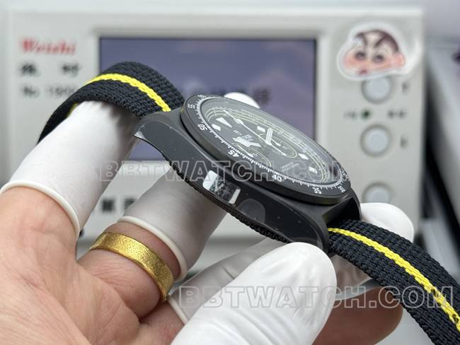 超级克隆手表领潜型V+厂帝舵黄色7750机械侧面实拍图