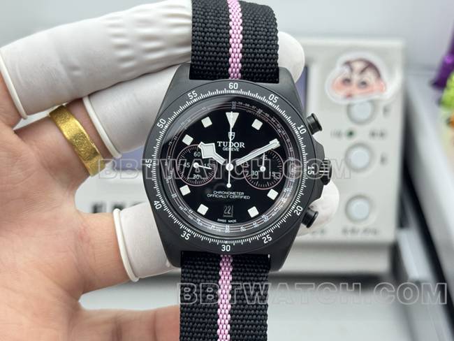 最佳复刻手表领潜型V+厂帝舵紫色7750机械正面实拍图