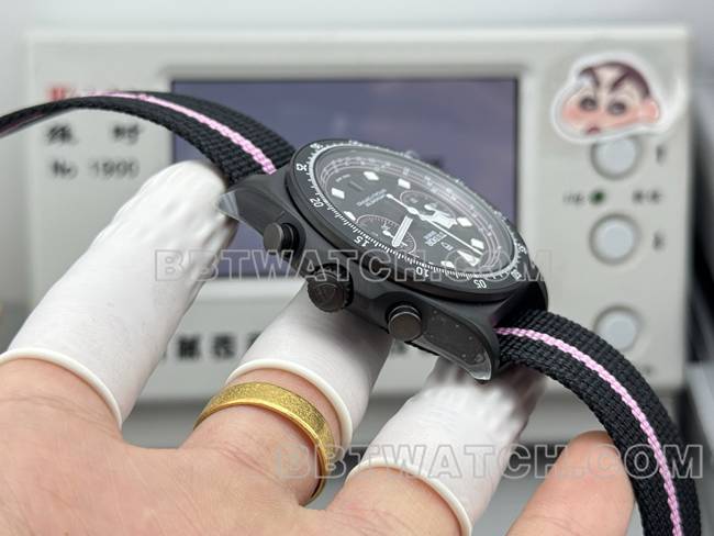 最佳复刻手表领潜型V+厂帝舵紫色7750机械侧面实拍图