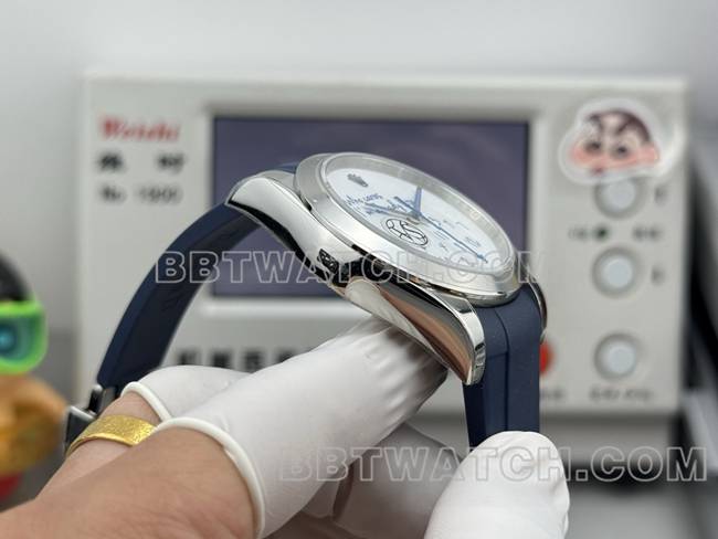 1:1复刻手表格磁型VS厂劳力士白盘橡胶款侧面实拍图