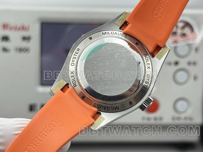 超级克隆手表格磁型VS厂劳力士白盘橙色橡胶款背面实拍图