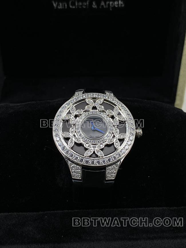 超级克隆手表格拉芙VCA厂蓝宝石钻石33mm石英机芯正面实拍图