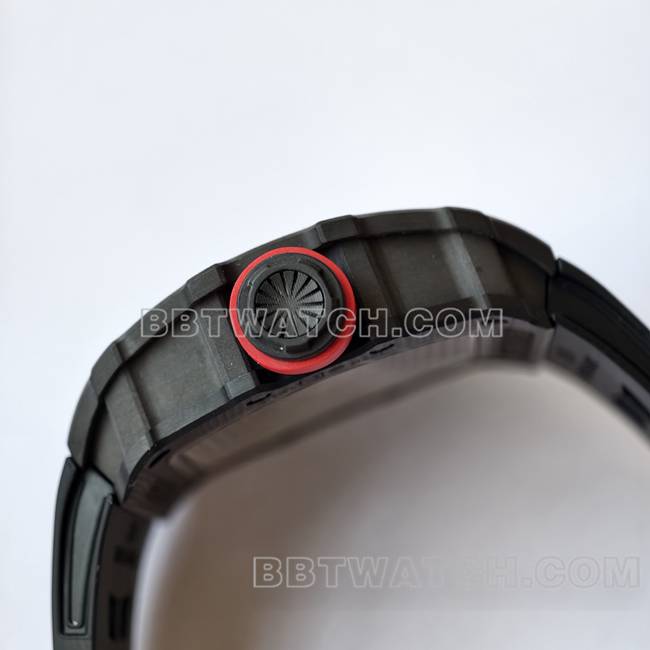 最优复刻手表RM35-02 UMI厂理查德米勒黑壳黑带侧面实拍图