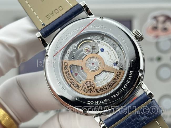 超级克隆手表柏涛菲诺GR厂万国白盘蓝针蓝色皮带款背面实拍图