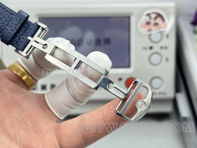 超级克隆手表柏涛菲诺GR厂万国白盘蓝针蓝色皮带款表扣实拍图