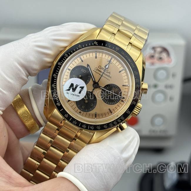 最佳复刻手表超霸N1厂欧米茄金盘黄金钢带款正面实拍图