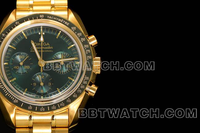 1:1复刻手表N1厂超霸欧米茄绿盘黄金钢带款正面实拍图