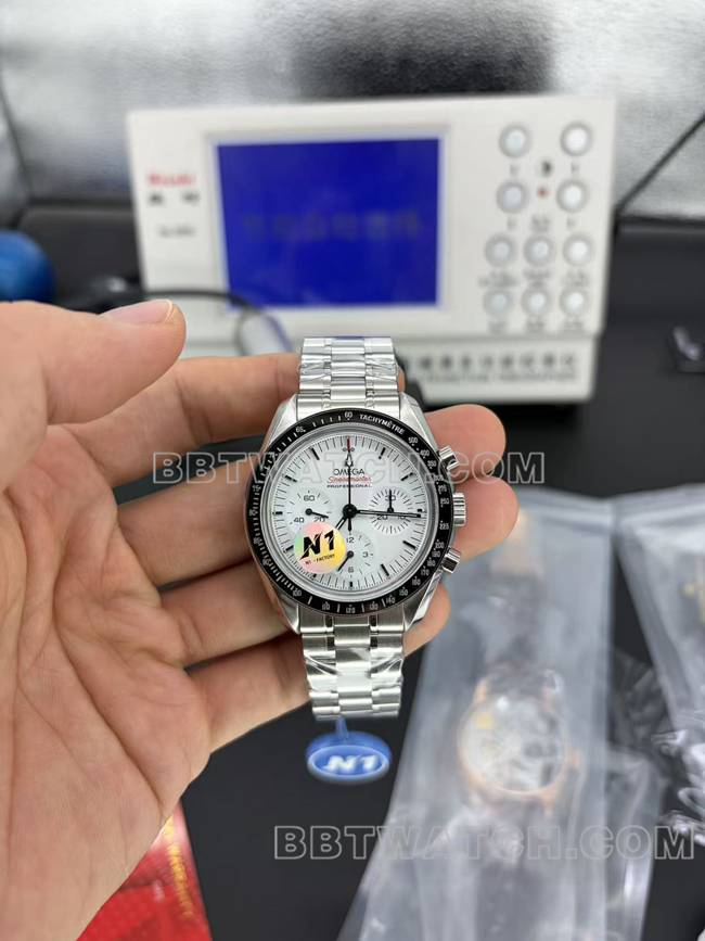 超级克隆手表超霸N1厂欧米茄白盘钢带款正面实拍图