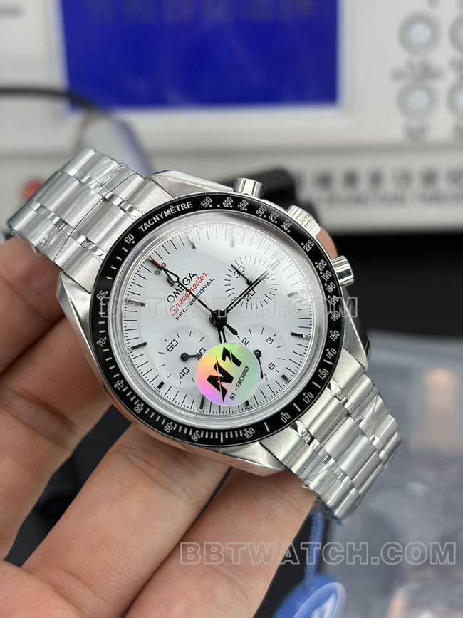 超级克隆手表超霸N1厂欧米茄白盘钢带款正面实拍图