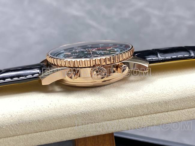 超级克隆手表航空计时BLS厂百年灵玫瑰金绿盘皮带款侧面实拍图