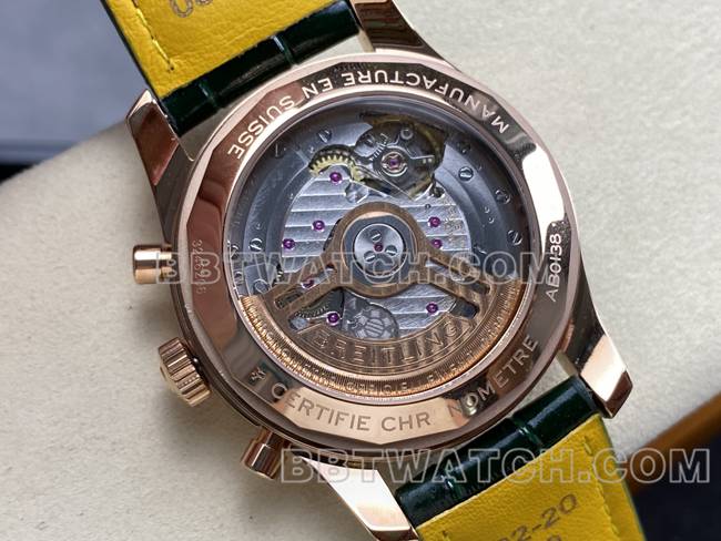 最优复刻手表BLS厂百年灵航空计时玫瑰金绿盘皮带款背面实拍图